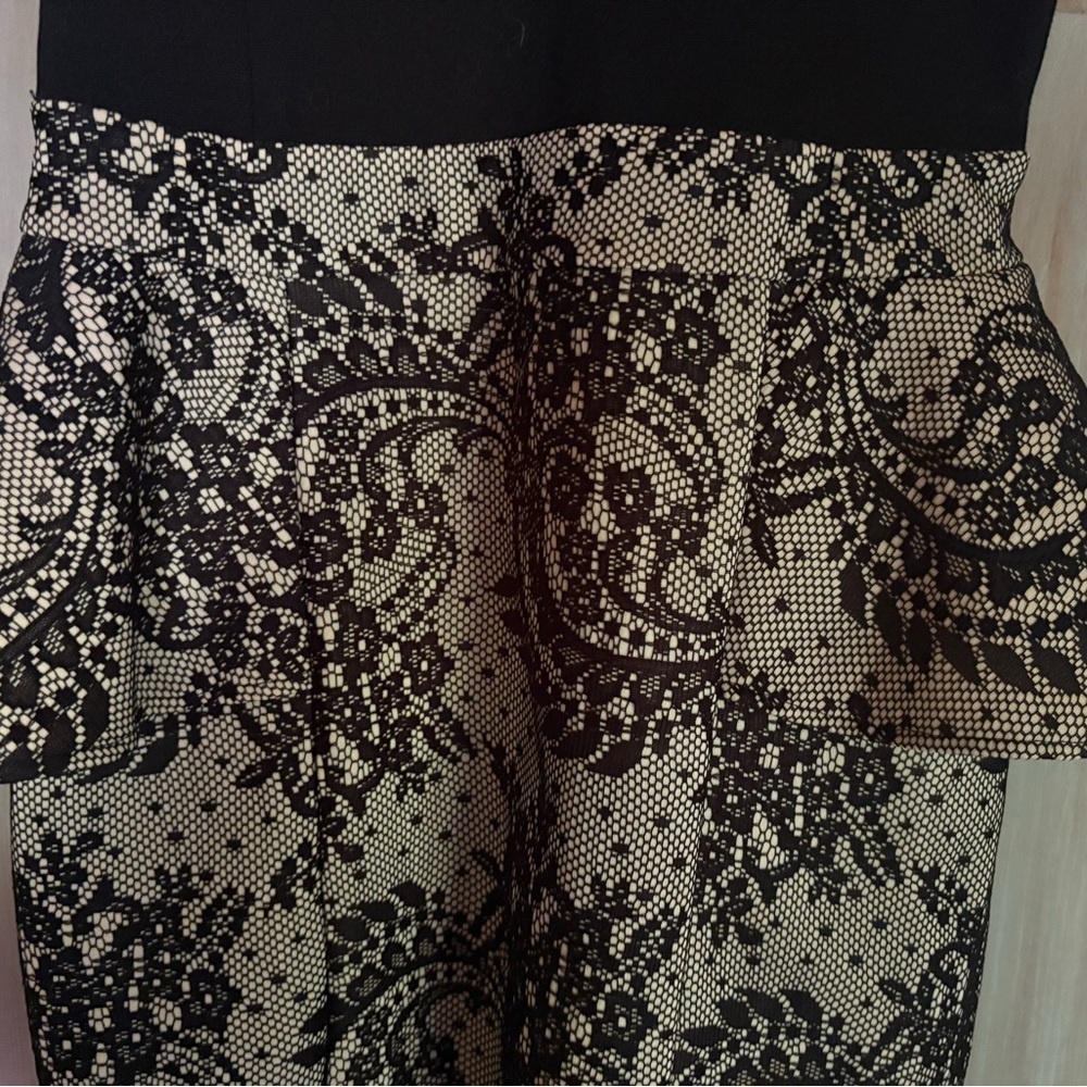 Vintage BeBe Black and Beige Peplum Dress - Picture 4 of 4